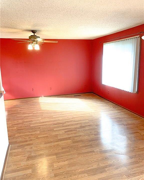 1st image of 4733 Woodland Ave