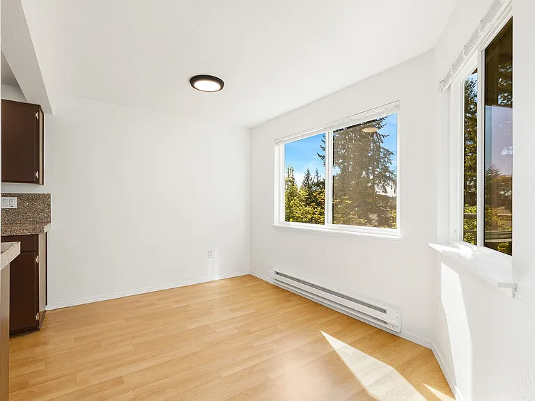 12719 NE 116th St #E201 — Photo 8