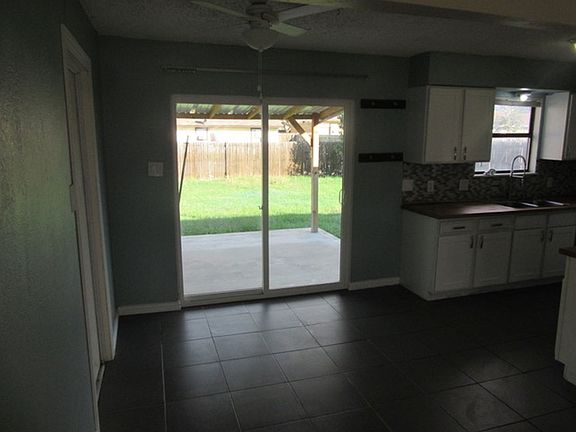 4th image of 3673 Scranton Ln
