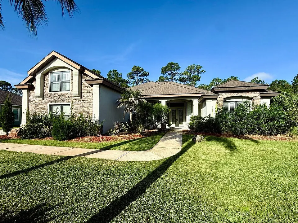971 Stone Lake Dr
