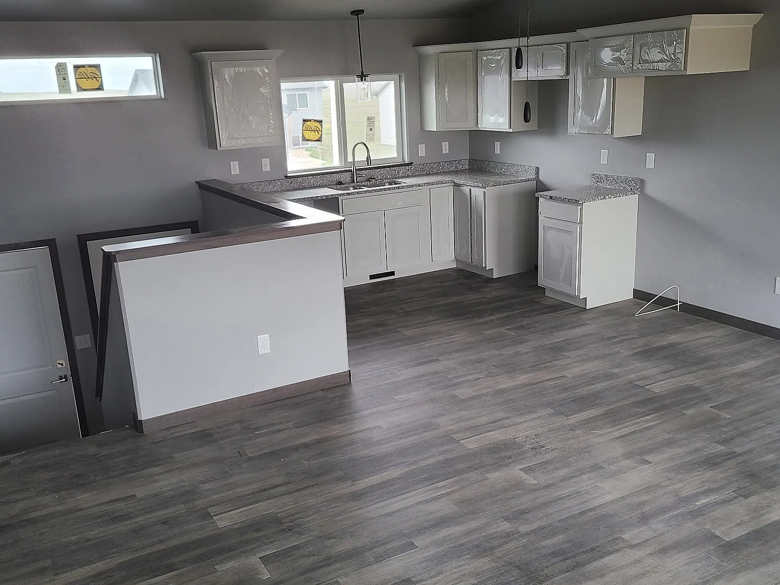 2 bed, 1692 sqft, $2,200 — Photo 3