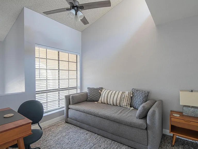 8845 S 48th St #3 — Photo 32
