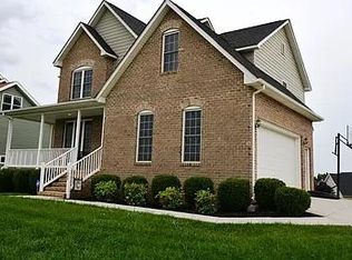 1305 Farmington Dr, Forest, VA 24551