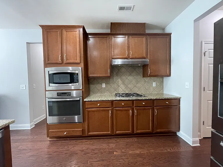 3509 Deborah Dr — Photo 14