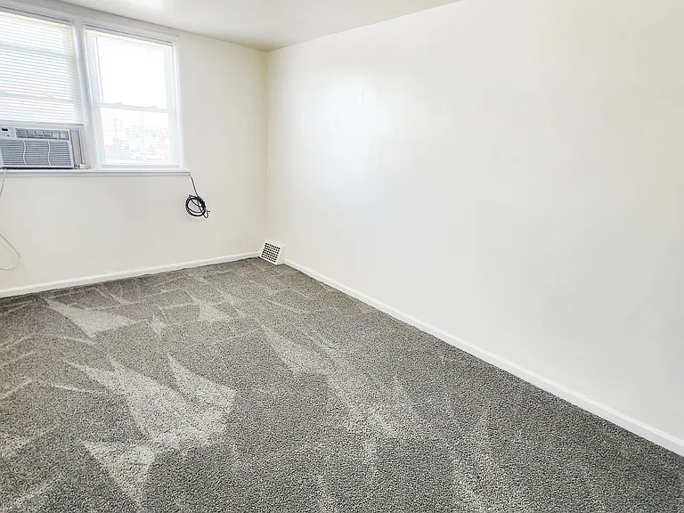 2601 N Heald St — Photo 30