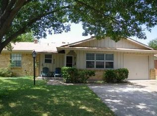909 Lawson Dr, Garland, TX 75042