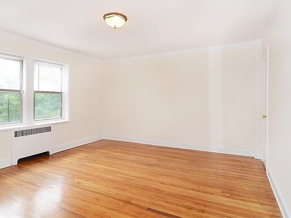 2nd image of 5440 Netherland Ave APT D41