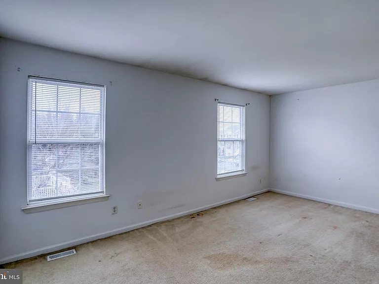 407 Champs Ln — Photo 22