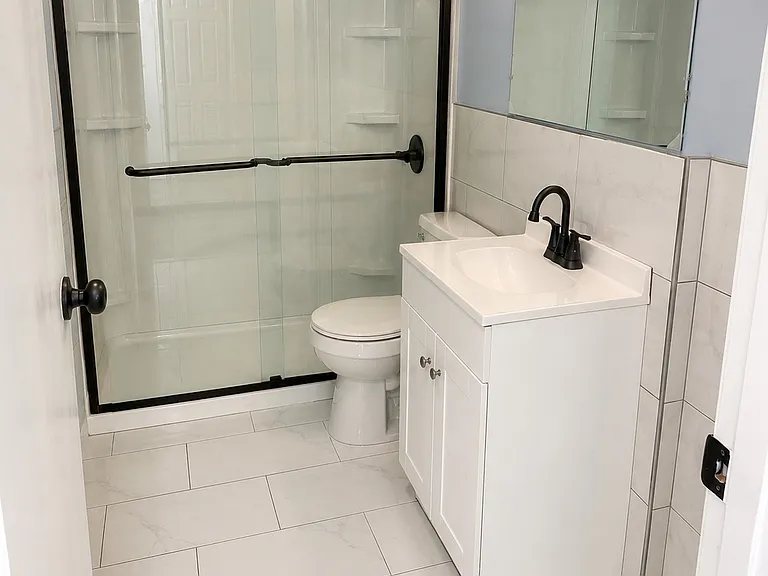435 Gifford Rd #1 — Photo 3