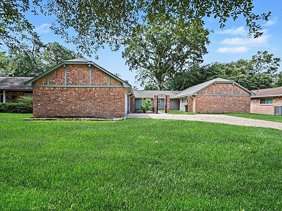 2nd image of 12615 Amado Dr