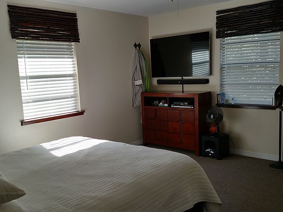 4th image of 1071 Colonial Ave SE