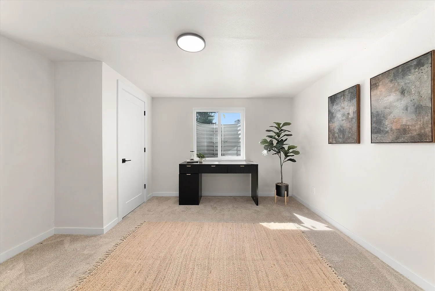 5 bed, 3080 sqft, $2,950 — Photo 4