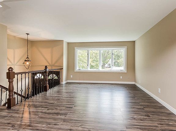 4th image of 611 Country Club Dr