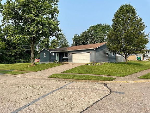 Large corner lot