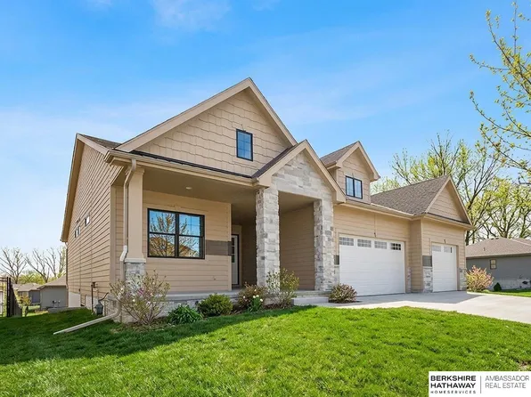 4315 S 219th St, Elkhorn, NE 68022