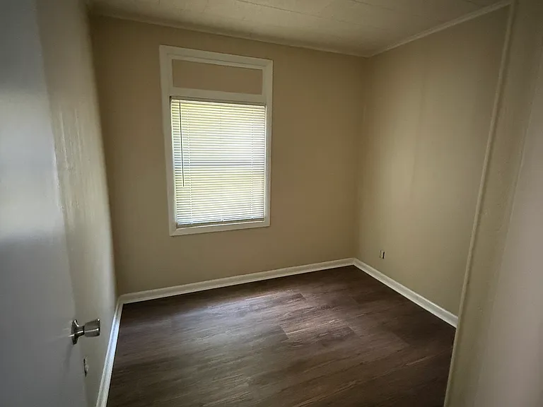 112 Central Ave — Photo 6