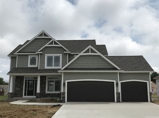 11366 Carson City Dr, Osceola, IN 46561
