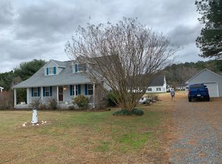 41 Hill St, Onancock, VA 23417