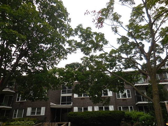 2nd image of 8700 Skokie Blvd #3