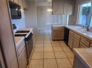 39743 Almansa Ct, Murrieta, CA 92562