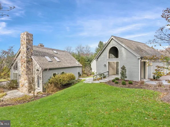 17 Deer Pond Ln, Chadds Ford, PA 19317