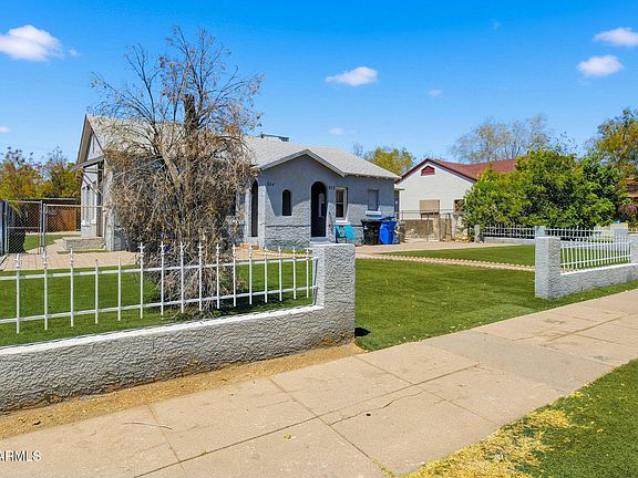 3rd image of 802 W Roosevelt Street
