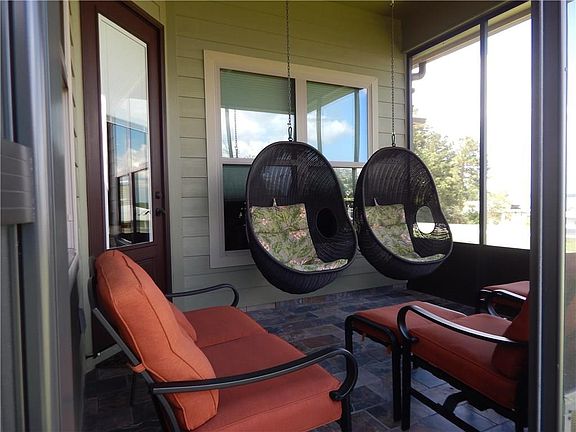 3rd image of 130 Elim Blvd