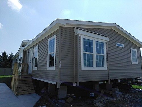2nd image of 1978 White Oak Ln