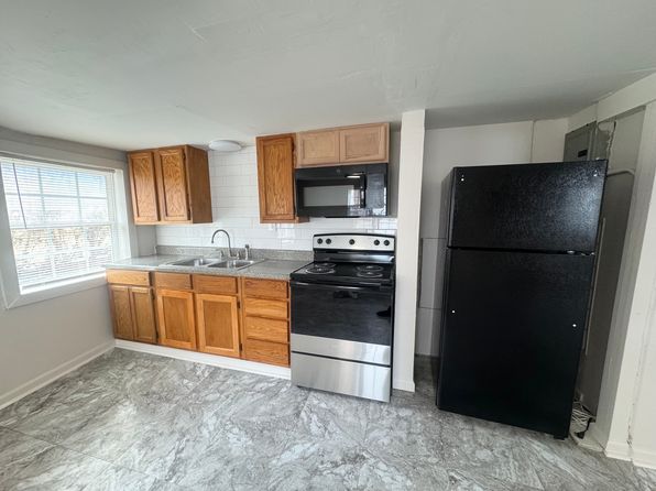 2126 15th Ave N APT 201