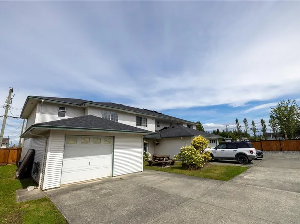 2553 Kingcome Pl #1, Pt McNeill, BC V0N 2R0