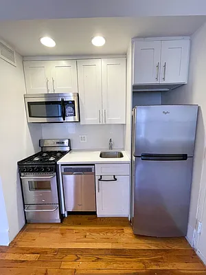 Rented by City Connections Realty | media 12