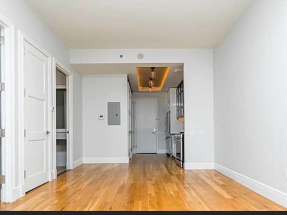 3rd image of 4441 Purves St APT 1205