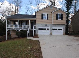 7390 Hunters Ridge Dr, Douglasville, GA 30134