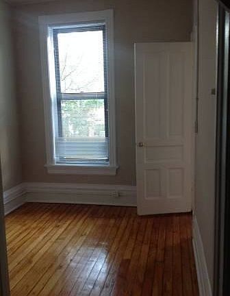 3rd image of 2271 N Lincoln Ave #1