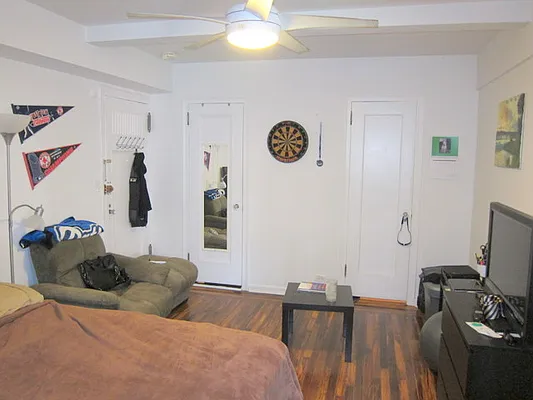 Rented by Chartwell Manhattan Realty | media 4