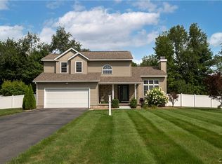 5930 Fairway Ln, Rome, NY 13440
