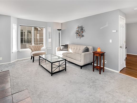 5th image of 12742 35th Ave NE