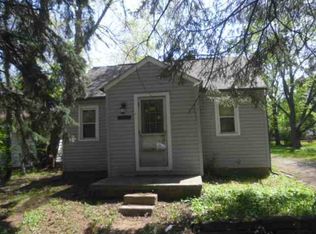 6435 Barker Dr, Waterford, MI 48329