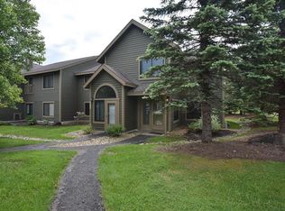 5033 Summit Dr, Hidden Valley, PA 15501