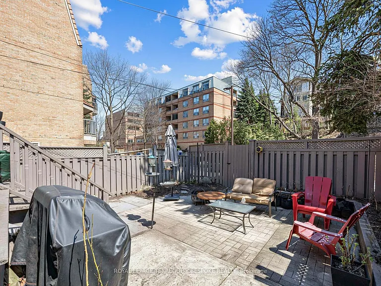 505 Parkside Dr #4 — Photo 9