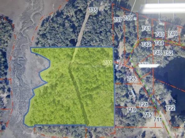731 Eddings Point Rd, Saint Helena Island, SC 29920