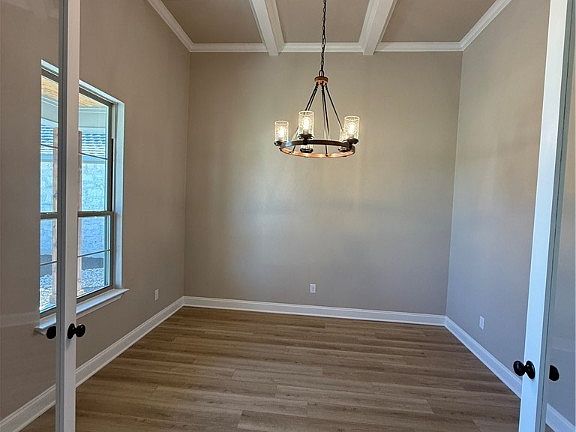 4th image of 4013 Aerie St
