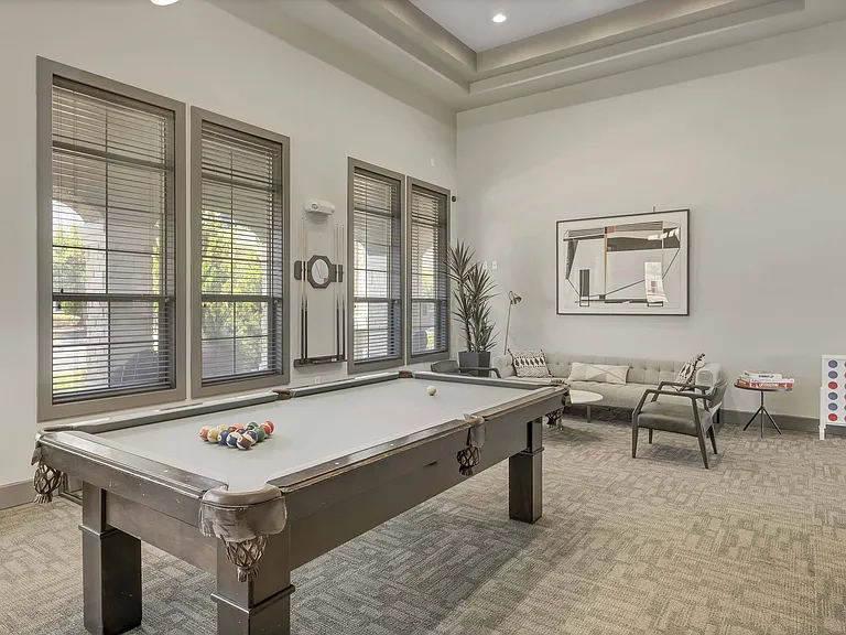 Wiregrass at Stone Oak — Photo 6