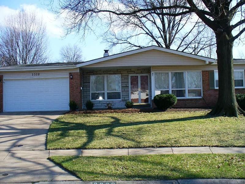 1st image of 3320 Hermoso Dr