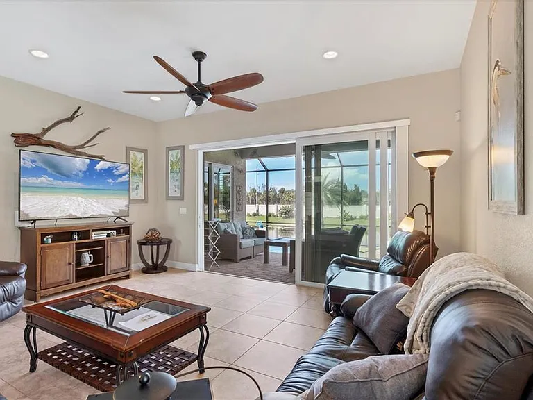 10446 Coquina Ct — Photo 12