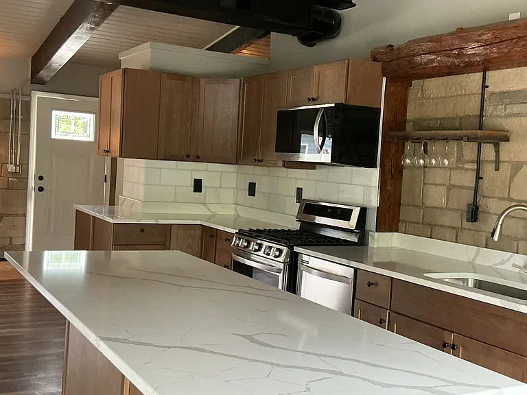 375 Lamothe Dr — Photo 5