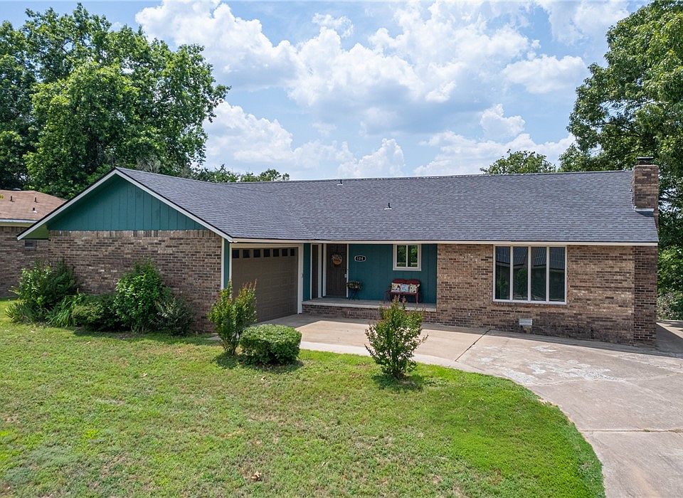 1st image of 104 Azure Hills Dr