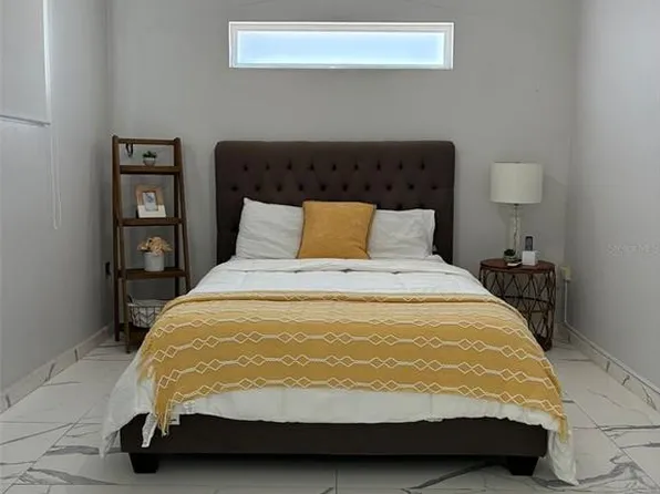 1 Los Pinos, Isabela, PR 00662