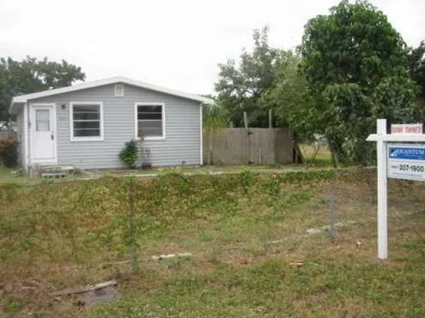 2644 Kentucky St, West Palm Beach, FL 33406