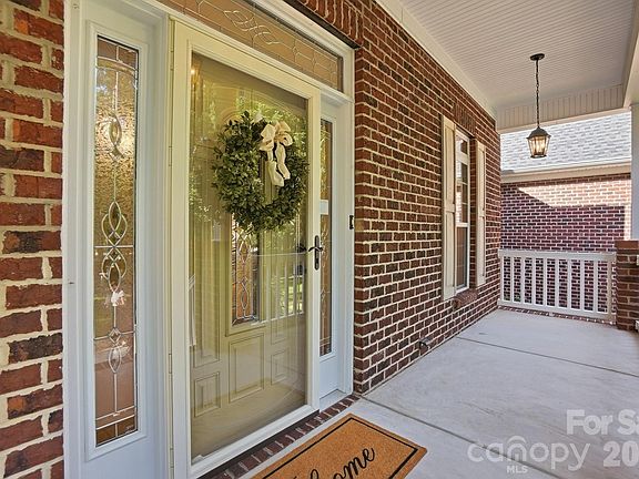 5th image of 2043 Standing Timber Rd